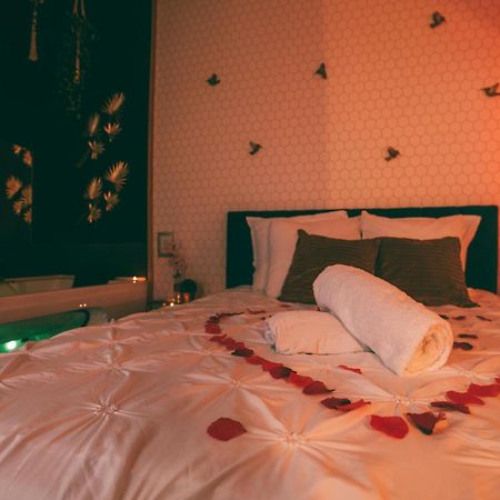 Suite romantique avec sauna et balnéo privatifs au Barcarès Le Barcarès Extérieur photo