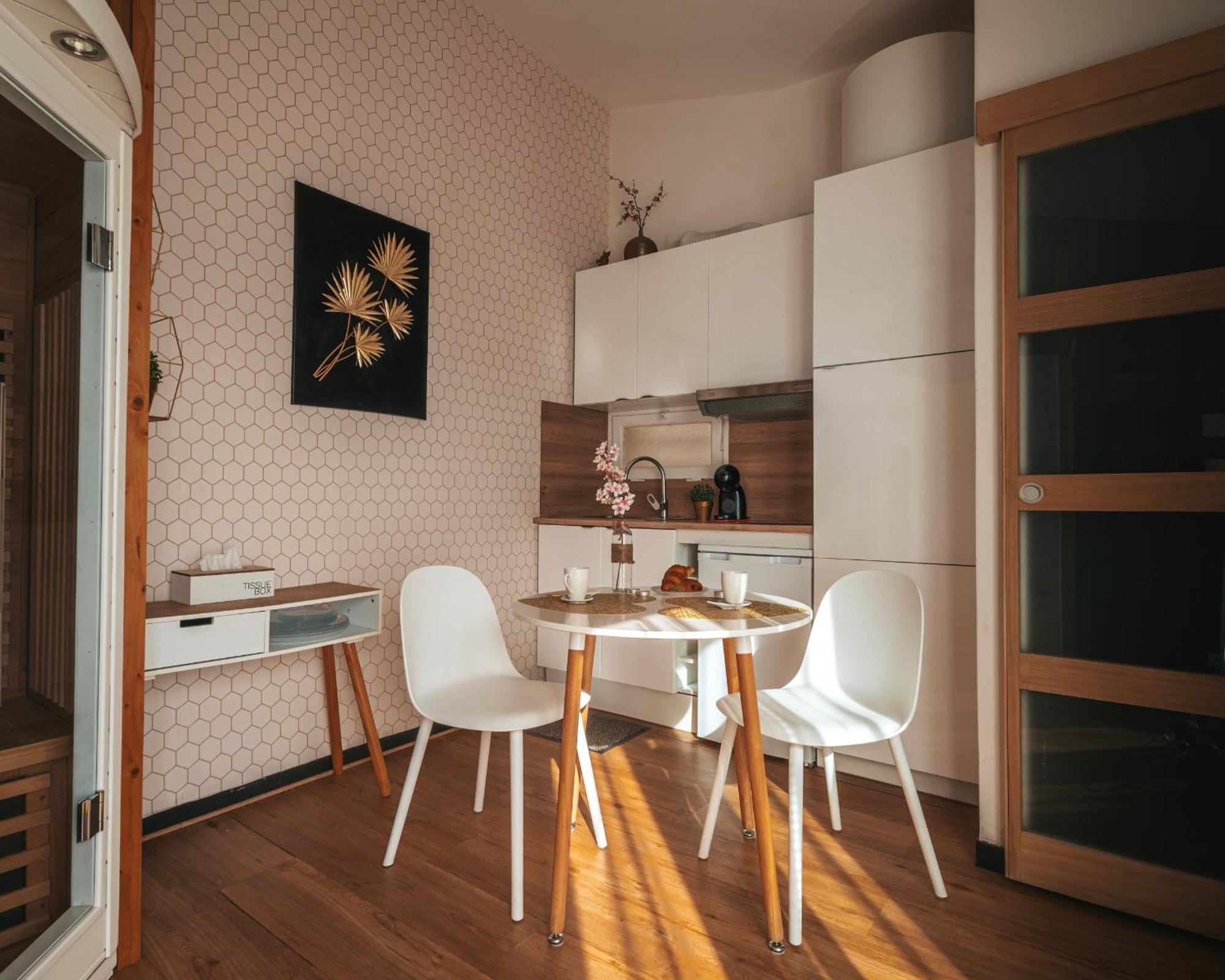 Suite romantique avec sauna et balnéo privatifs au Barcarès Le Barcarès Extérieur photo